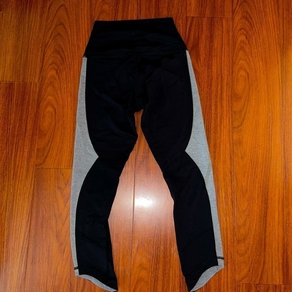 Lululemon Retreat 7/8 Pant Black / Heathered Slate size 4  leggings black logo - Picture 9 of 15